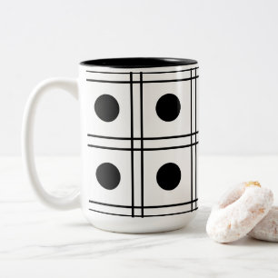Caneca De Café Em Dois Tons Círculo de Bolinhas Preto e Branco com Padrão Xadr