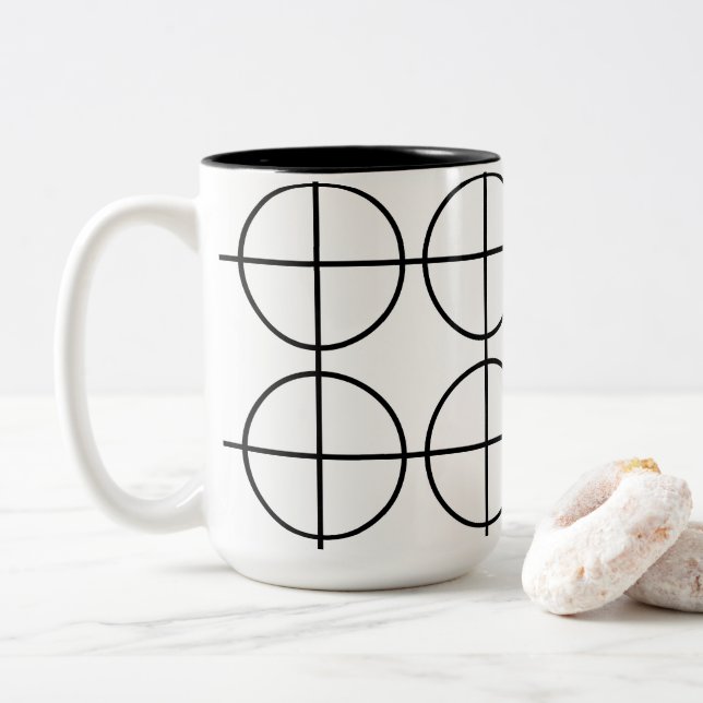 Caneca De Café Em Dois Tons Círculos Pretos e Brancos Stripes Geométricas (Com Donut)