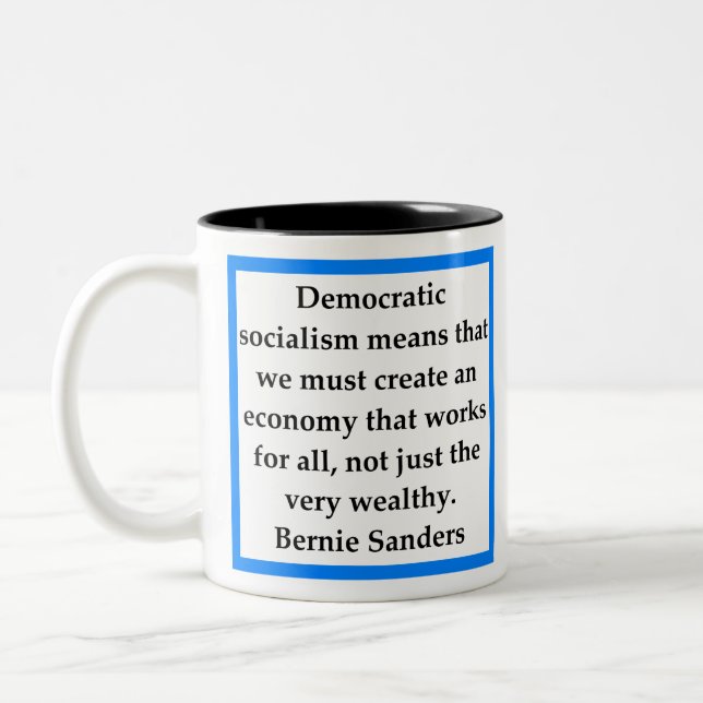 Caneca De Café Em Dois Tons Citação de Bernie Samders (Esquerda)