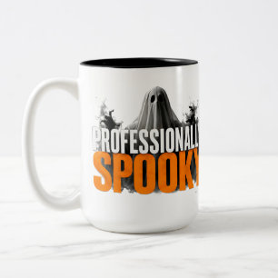 Caneca De Café Em Dois Tons 👻 Citação engraçada e profissionalmente assustado