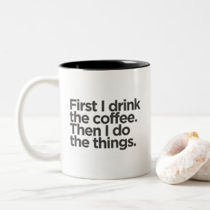 Caneca De Café Em Dois Tons Citação engraçada minimalista simples