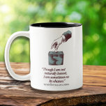 Caneca De Café Em Dois Tons Citando o Funny Retro Humor Vintage Elegante<br><div class="desc">Adicione um toque de sabedoria e sofisticação à sua rotina matinal de café ou chá com esta charmosa caneca inspirada no The Winter's Tale de Shakespeare. Apresentando a frase calorosa, "Embora não seja naturalmente honesto, às vezes sou tão por acaso, " do Ato 4, Cena 4, esta design emparelha literatura...</div>