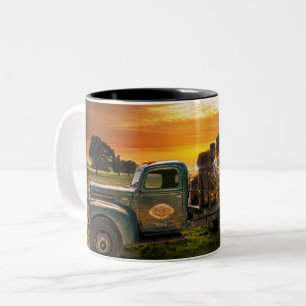 Caneca De Café Em Dois Tons Coleta Antica no Campo