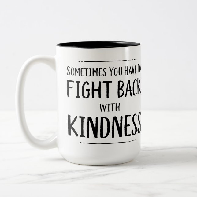 Caneca De Café Em Dois Tons Combate Com O KIndness (Esquerda)