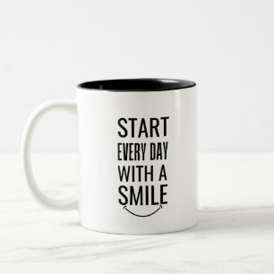 Caneca De Café Em Dois Tons Comece todos os dias com um sorriso