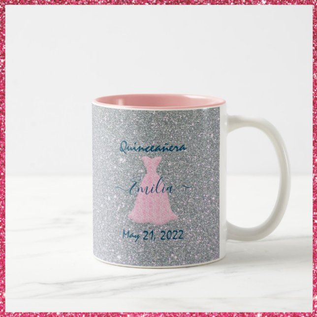 Caneca De Café Em Dois Tons Comemoração de Quinceanera com duas tonalidades (Criador carregado)