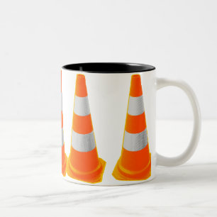 Caneca De Café Em Dois Tons Cone de Tráfego com Listras Cinzas