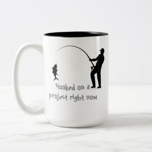 Caneca De Café Em Dois Tons Contorno de Pescador Divertido & Texto