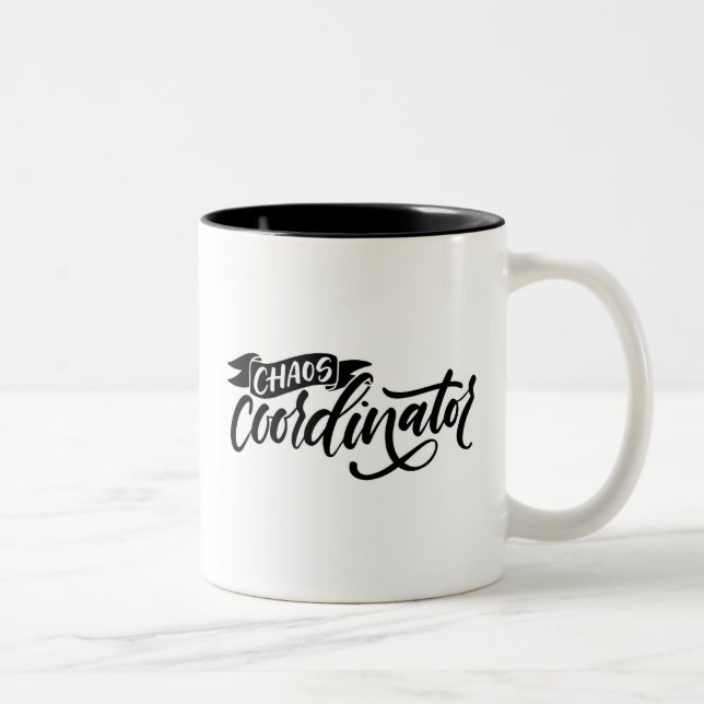 Caneca De Café Em Dois Tons Coordenador de caos (Direita)
