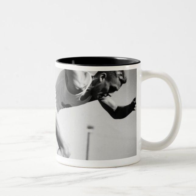 Caneca De Café Em Dois Tons Corredor masculino (Direita)