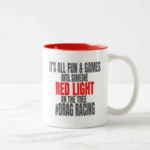 Caneca De Café Em Dois Tons Corrida Dragômica com Luz Vermelha Engraçada