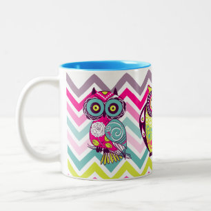 Caneca De Café Em Dois Tons Corujas Groovy retros de Chevron