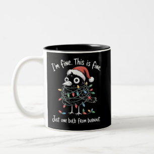 Caneca De Café Em Dois Tons Corvo de Natal engraçado Estou Bem Burnout Sarcást