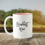 Caneca De Café Em Dois Tons Cota Engraçada De Café Da Manhã<br><div class="desc">Se há apenas uma coisa que amamos mais do que café,  é vinho. Tendy,  fofo,  caneca de café engraçada dizendo "Café da Manhã" em um roteiro de caligrafia moderno na caneca de café com duas tonalidades. Adorando o interior cor-de-rosa,  mas disponível em muito mais cores</div>