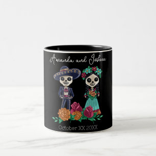 Caneca De Café Em Dois Tons Cránios de Açúcar do Dia dos Mortos em Preto