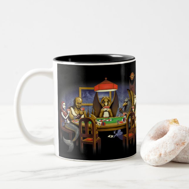 Caneca De Café Em Dois Tons Criaturas Míticas Jogando Pôquer (Com Donut)