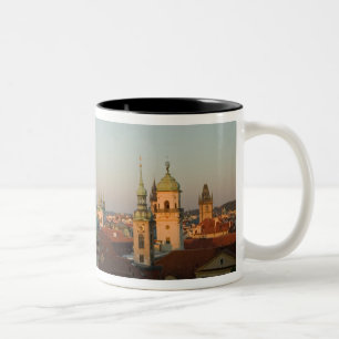 Caneca De Café Em Dois Tons Cúpula da Igreja de São Francisco, Praga, Repúblic
