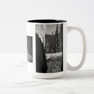Caneca De Café Em Dois Tons Da "passeio morte" através dos cumes