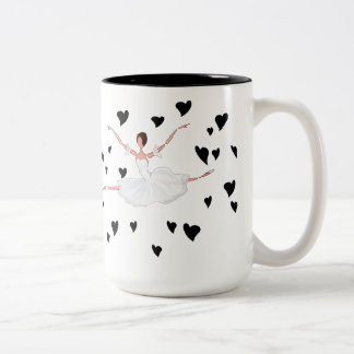 Caneca De Café Em Dois Tons Dança de salto da bailarina entre corações pretos
