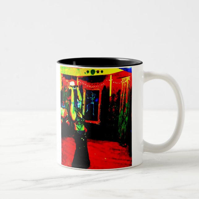 Caneca De Café Em Dois Tons Dançarino de barriga com fogo (Direita)