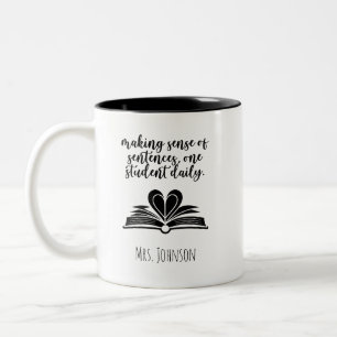 Caneca De Café Em Dois Tons Dando Sentido às Frases, Um Aluno por Dia