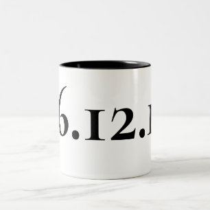 Caneca De Café Em Dois Tons Data Especial Personalizada Preto e Branco