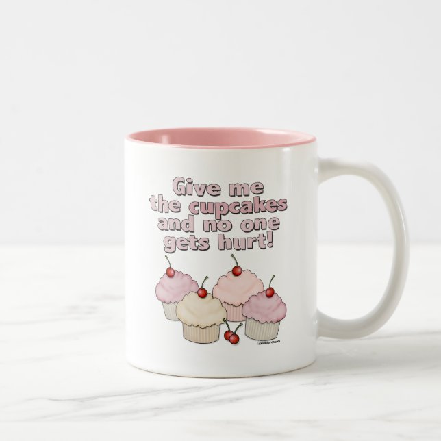 Caneca De Café Em Dois Tons Dê-me os cupcakes (Direita)