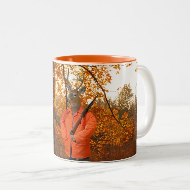 Caneca De Café Em Dois Tons Deer Hunter Com Rifle (Frente Esquerda)
