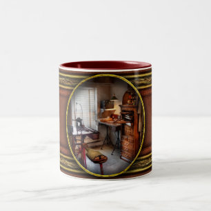 Caneca De Café Em Dois Tons Dentista - sala dental do exercício