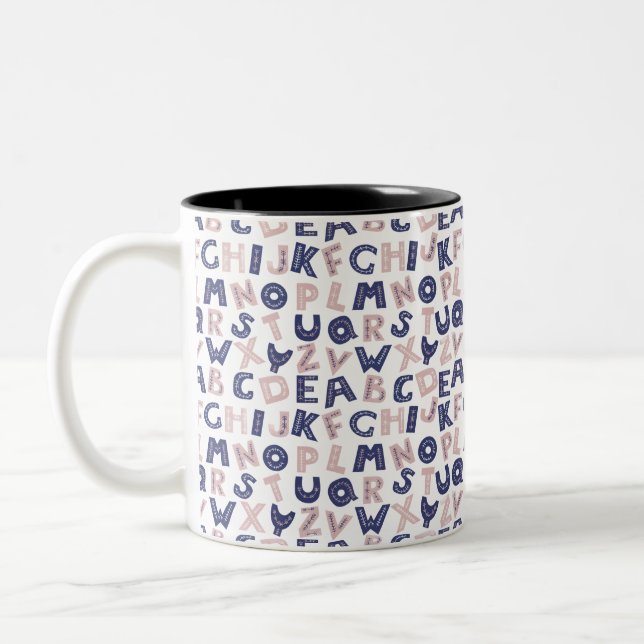 Caneca De Café Em Dois Tons Desenho de Alfabeto  (Esquerda)