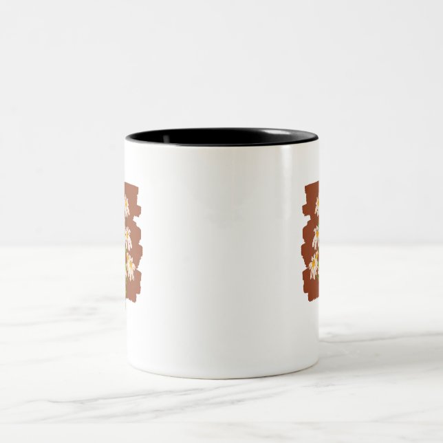 Caneca De Café Em Dois Tons Desenho floral rústico em fundo marrom (Centro)