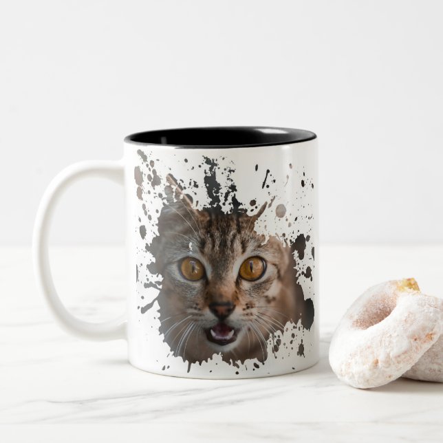 Caneca De Café Em Dois Tons Design de Gato bonito (Com Donut)