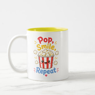 Caneca De Café Em Dois Tons Design de Pipoca Fofa 'Pop, Smile, Repeat'