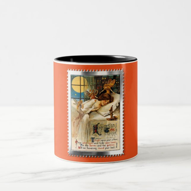 Caneca De Café Em Dois Tons Desmoronamento nostálgico do Halloween Goblins e F (Centro)