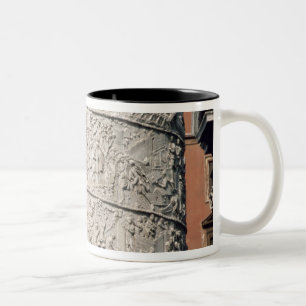 Caneca De Café Em Dois Tons Detalhe da coluna de Trajan