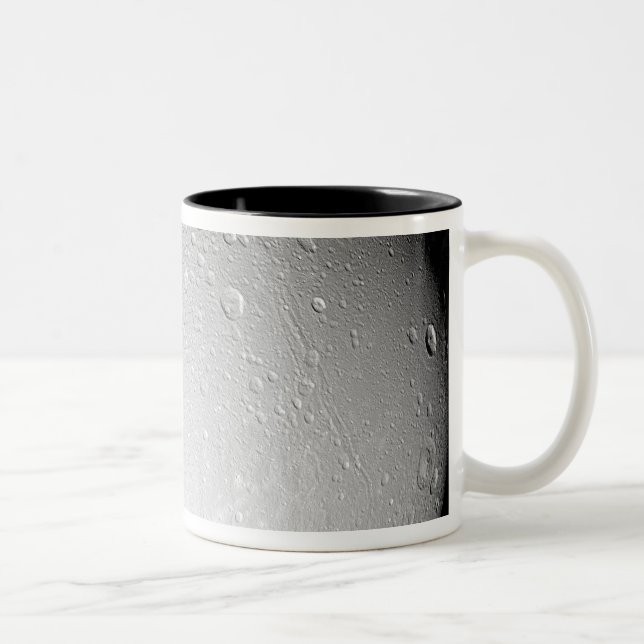Caneca De Café Em Dois Tons Dione da Lua de Saturno (Direita)