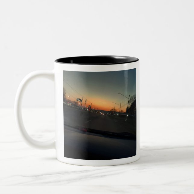 Caneca De Café Em Dois Tons Dirigindo (Esquerda)