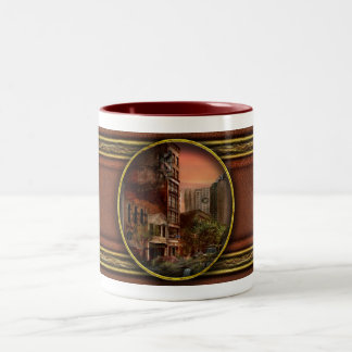 Caneca De Café Em Dois Tons Disaster - Pittsburgh, PA - The Y2K Bug