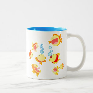 Caneca De Café Em Dois Tons Diversão no Tanque de Peixes Cartoon