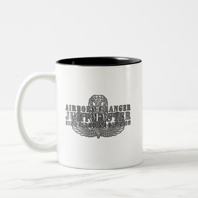 Caneca De Café Em Dois Tons Divisão Aerotransportada 82 JUMPMASTER (Esquerda)
