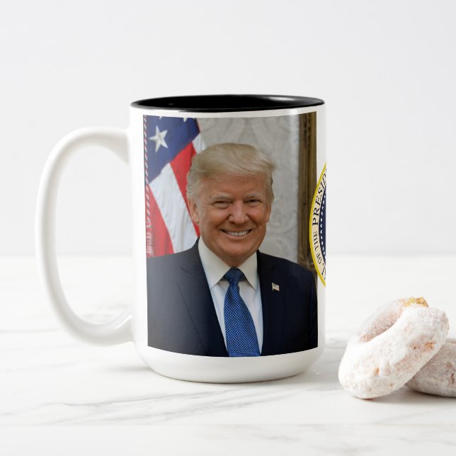 Caneca De Café Em Dois Tons Donald Trump  (Com Donut)