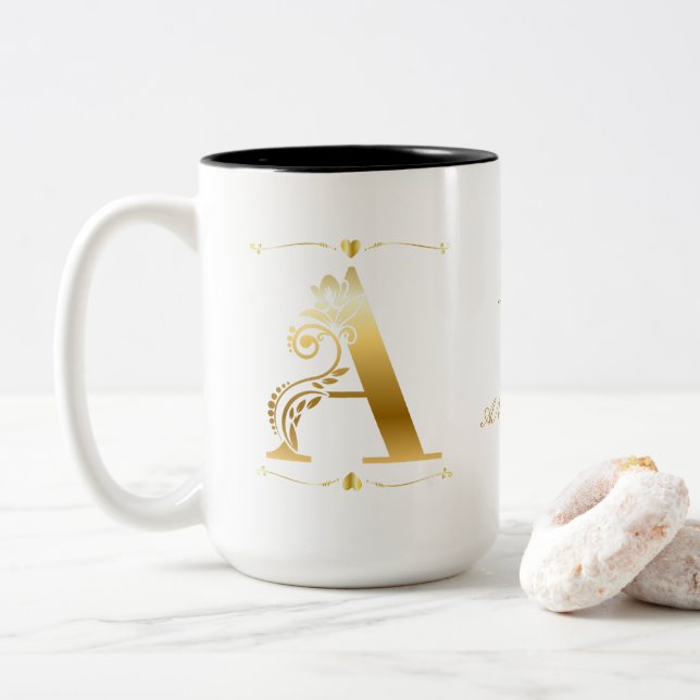 Caneca De Café Em Dois Tons Dourado brilho Um Monograma Texto e Imagem Persona (Com Donut)