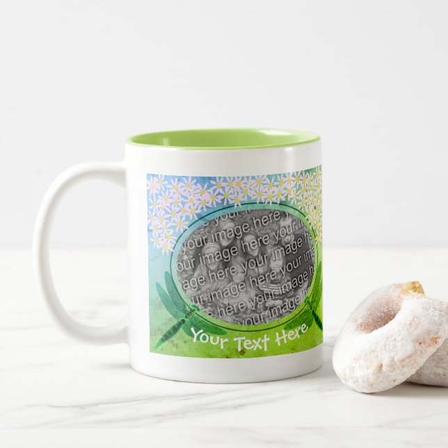 Caneca De Café Em Dois Tons Dragonflies Daisy Flowers Personalizadas Foto (Com Donut)