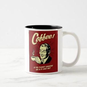 Caneca De Café Em Dois Tons É a agitação do planeta