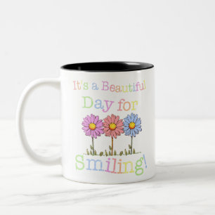 Caneca De Café Em Dois Tons É um belo dia para o sorriso gráfico - dois tons