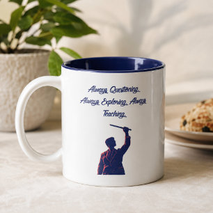 Caneca De Café Em Dois Tons Educador de Ciências Questionando Explorando Ensin