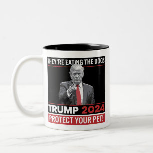Caneca De Café Em Dois Tons Eles Estão Comendo Os Cães Debate Trump 2024 