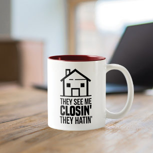 Caneca De Café Em Dois Tons Eles Me Veem Fechando Agente Imobiliário