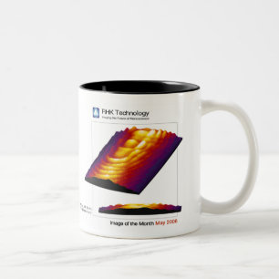 Caneca De Café Em Dois Tons Em maio de 2006 - tecnologia de RHK: Imagem do mê
