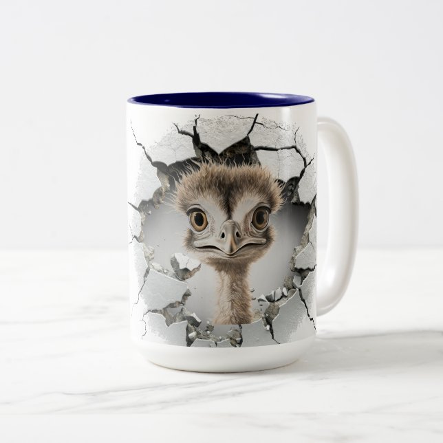 Caneca De Café Em Dois Tons emu em uma parede rachada (Frente Esquerda)